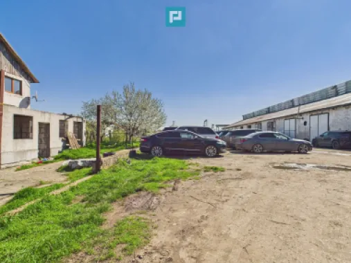 Spațiu industrial, rampă și acces la calea ferată