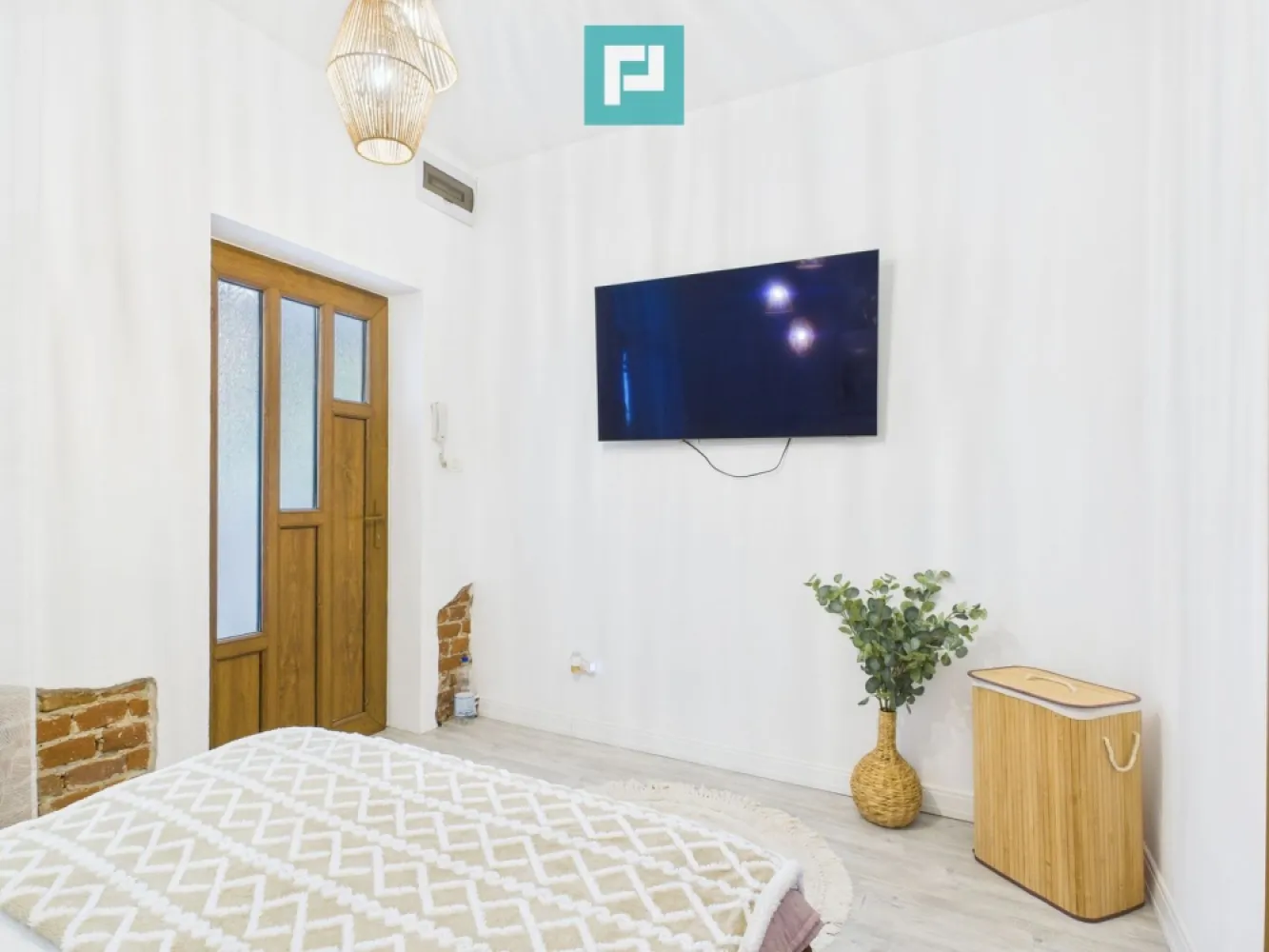 Apartament 3 camere la curte - Odobescu