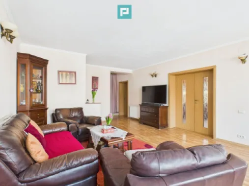 Vilă cu 7 camere, zona Aradului - Timișoara