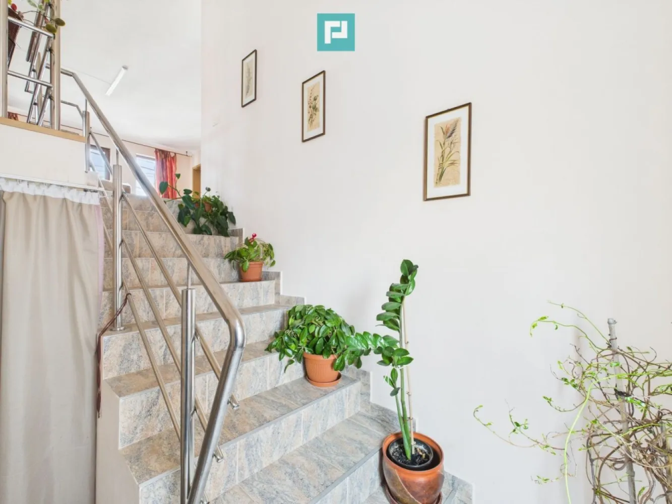 Vilă cu 7 camere, zona Aradului - Timișoara