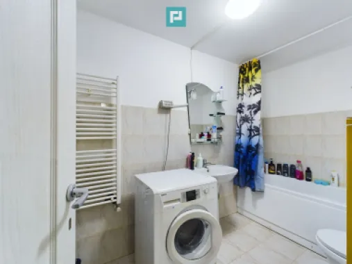 Apartament cu 3 camere pe 2 niveluri în Dumbrăvița
