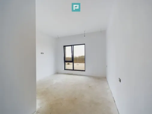 Duplex modern, pe parter, amplasat într-o zonă liniștită din Moșnița Nouă