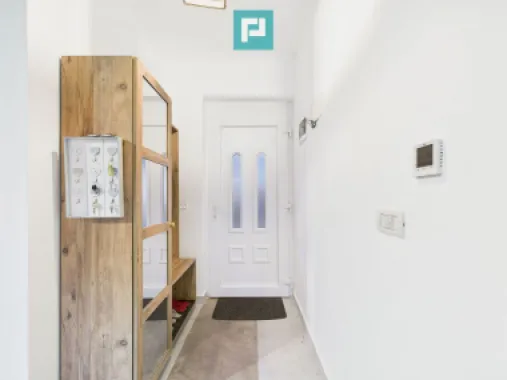 Casă cu 4 camere lângă pădure, Dumbrăvița