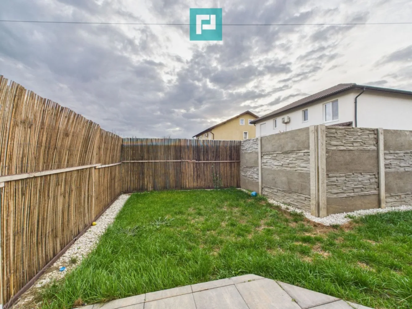 Casă cu 4 camere lângă pădure, Dumbrăvița