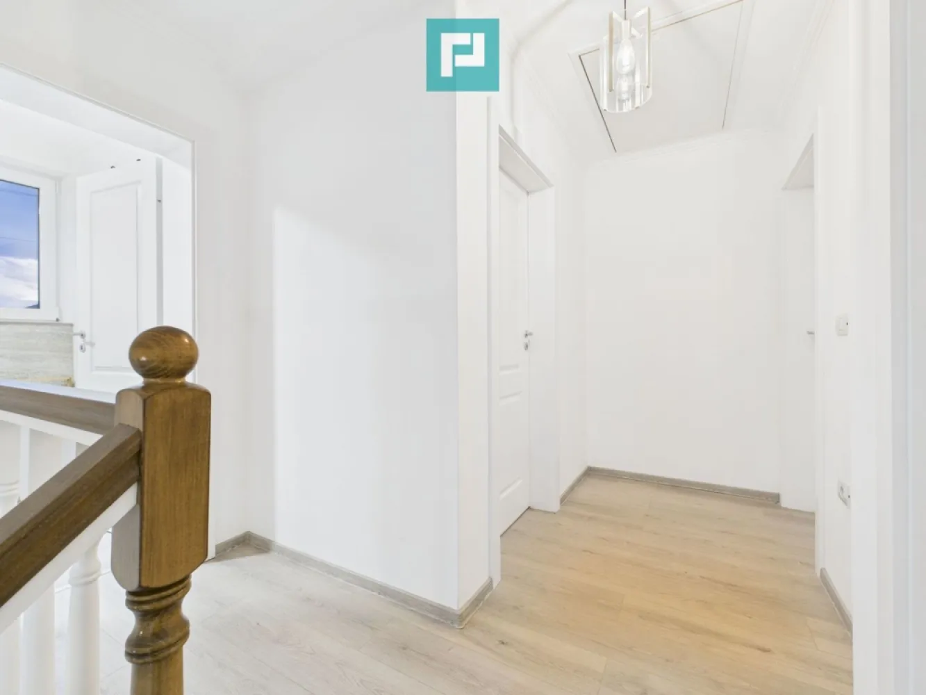 Casă cu 4 camere lângă pădure, Dumbrăvița