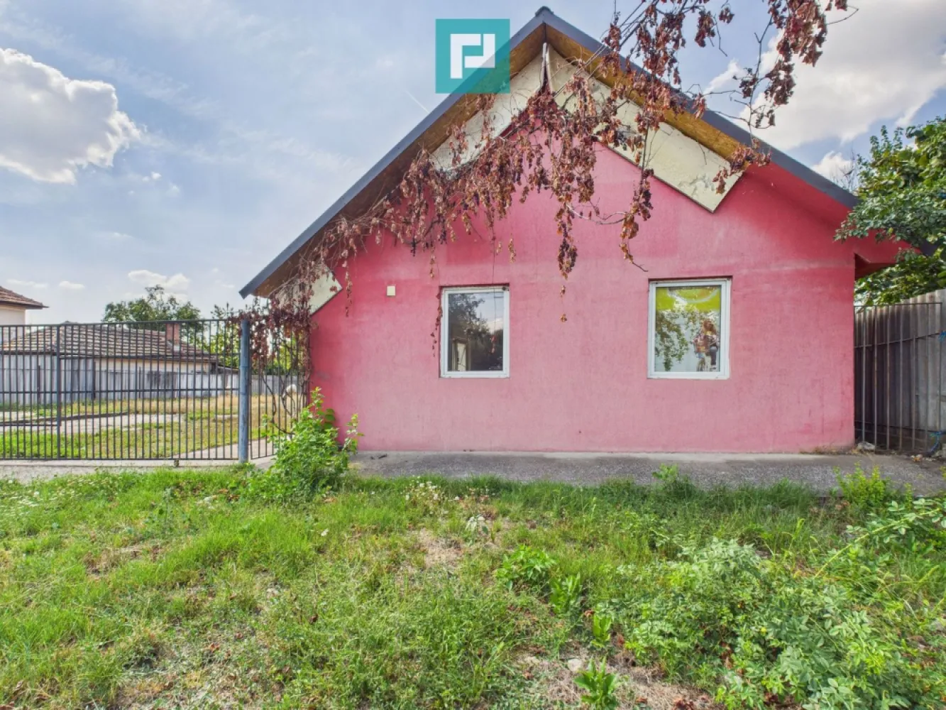 Casă/spațiu comercial pe DN79 în Zimandu Nou