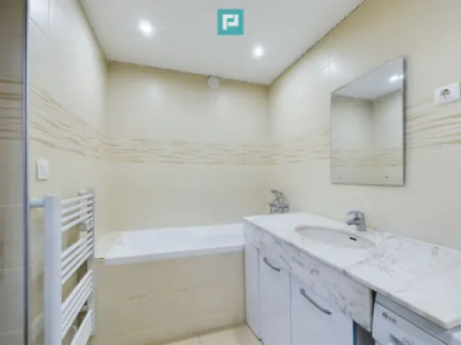 Casă cu 4 camere, renovată, în zona Gării de Nord