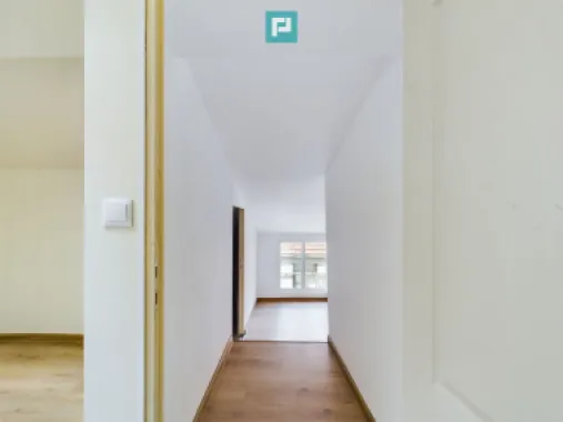 Casă cu 4 camere, renovată, în zona Gării de Nord