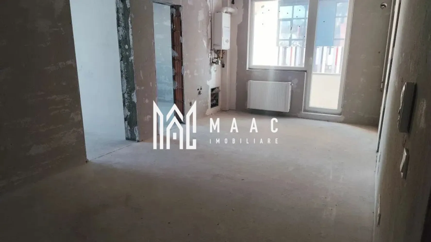 Apartament 3 Camere I Decomandat I Etaj 1 I Cisnadie - Va propunem spre vanzare un apartament de 3 camere decomandat situat la etajul 1 di 2 al unui imobil nou din zona Wernigerode- Cisnadie. Caracteristici: 3 camere Suprafață: 48 mp 2 balcoane Apartamentul se preda la stadiul de gri cu centrala si calorifere, perfect pentru personalizare Loc de parcare Disponibil imediat Ideal atât pentru locuință proprie, cât și pentru investiție. Zona in plina dezvoltare. Pentru informati si vizionari: ID: CP2914165 }}