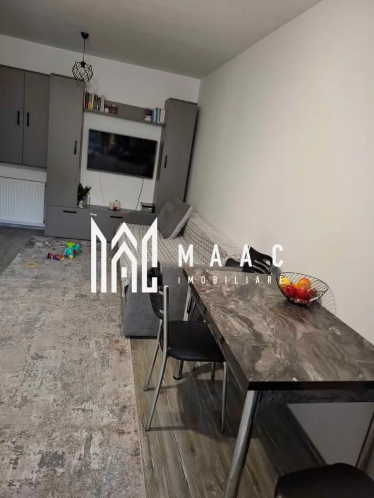 Apartament 2 camere I Parcare inclusă I Arhitecților - MAAC Imobiliare vă propune spre vânzare un apartament cu 2 camere, situat în zona Arhitecților, într-o zonă liniștită, ideal atât pentru locuit, cât și pentru investiție. Apartamentul este situat la etajul 2 din 3, într-un imobil construit în 2019, din cărămidă, izolat termic. Are o suprafață utilă de 37 mp și un balcon de 4,65 mp. Compartimentare: hol, living cu bucătărie open-space și ieșire pe balcon, dormitor, baie. Dispune de centrală termică proprie, aer condiționat, tâmplărie PVC cu geam termopan, ușă metalică, contorizare separată și loc de parcare privat. Zona oferă magazine, mijloace de transport și legături bune către oraș, iar apartamentul este potrivit atât pentru locuit, cât și pentru investiție, având cerere constantă pentru închiriere. Pentru mai multe informatii si pentru a programa o vizionare, va rugam specificati ID: CP2897091 }}