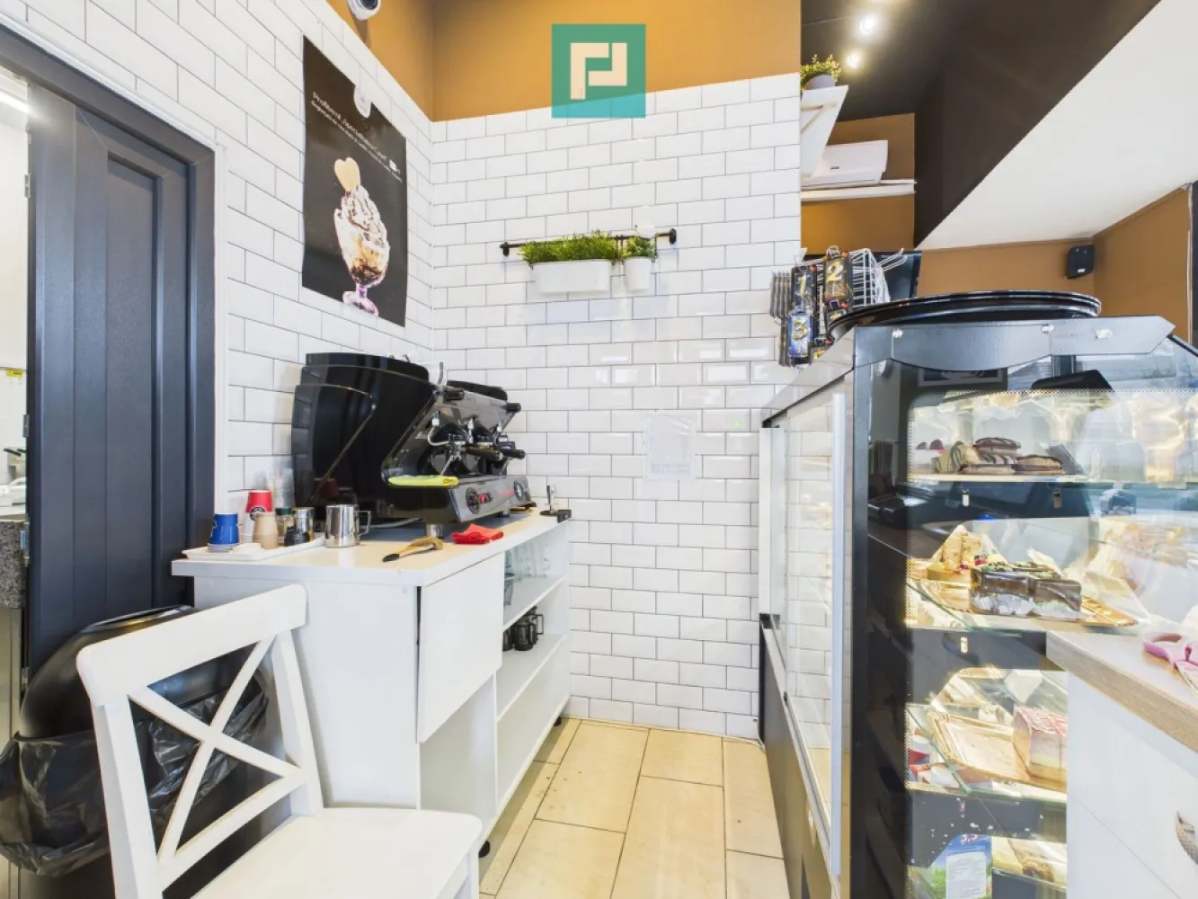 AFACERE PROFITABILĂ COFETĂRIE - FAST FOOD