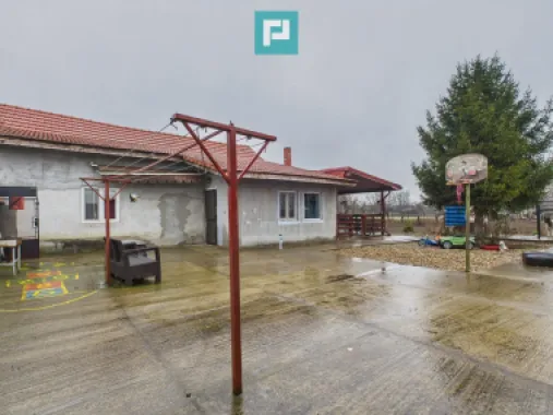 Casă frumoasă la Iratoș la preț bun