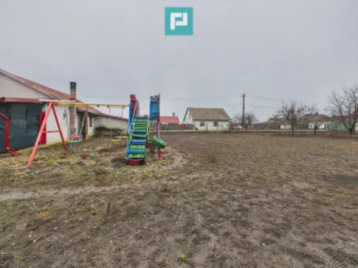 Casă frumoasă la Iratoș la preț bun