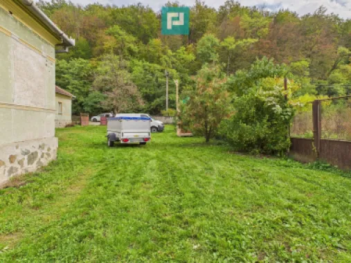 Casă cu teren generos Vărădia de Mureș - Stejar