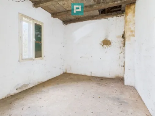 Casă cu teren generos Vărădia de Mureș - Stejar