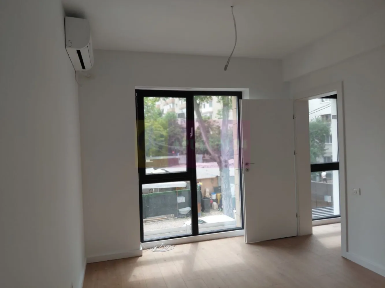 Complex privat de case individuale PREMIUM 2026, TITAN-2 PARCARI
