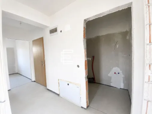 Apartament 3 camere | Etaj 1 | Bloc tip vilă | Cristian | Comision 0%