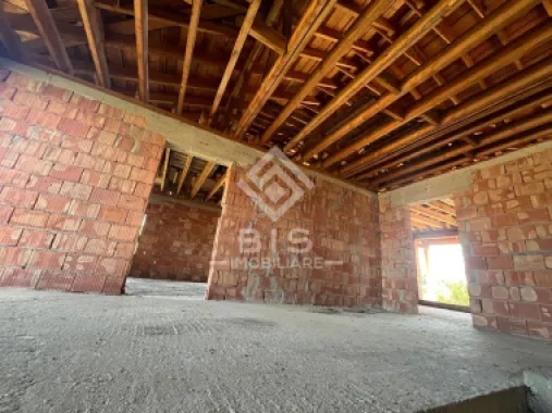 Casă la Roșu 265 mp util | Zona Valea Jelnii | Teren 900 mp