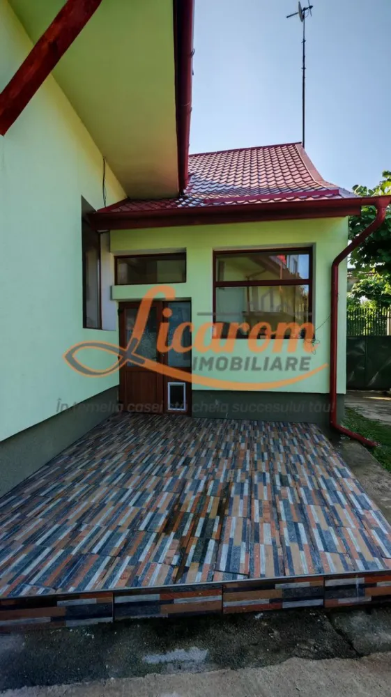 CASA SASEASCA comuna VULCAN,zona foarte buna,teren 3000 mp