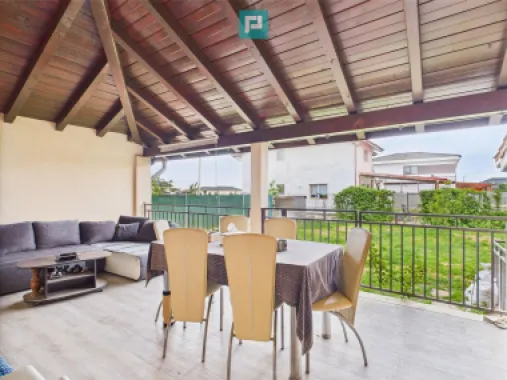 Casă individuală elegantă în Moșnița Nouă