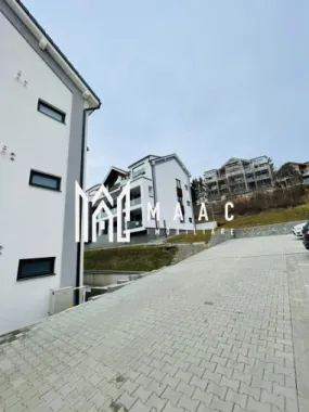 Penthouse 4 Camere I 2 Niveluri I Predare la CHEIE I 103 mp