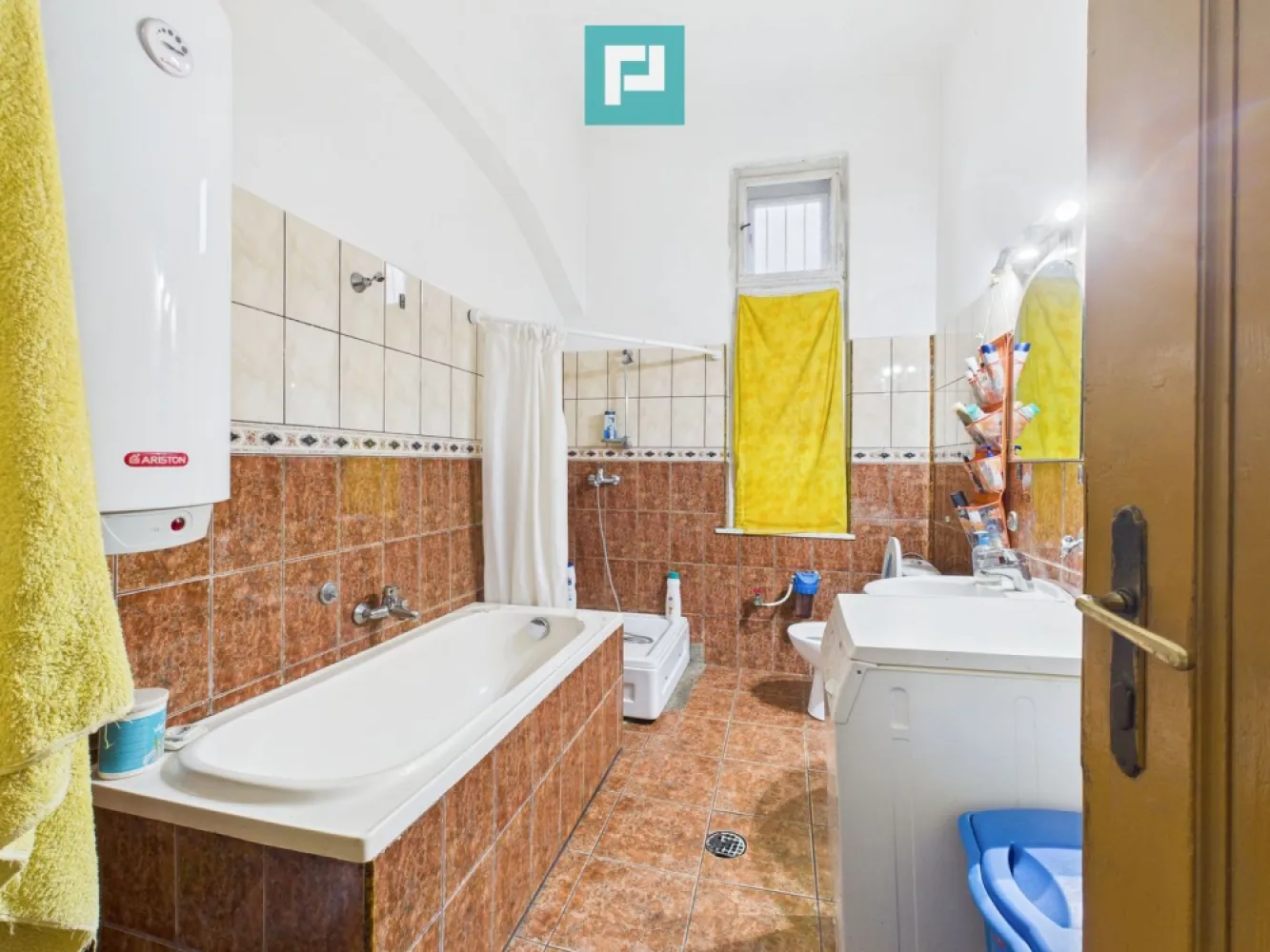 CONAC IMPRESIONANT ÎN GHIOROC