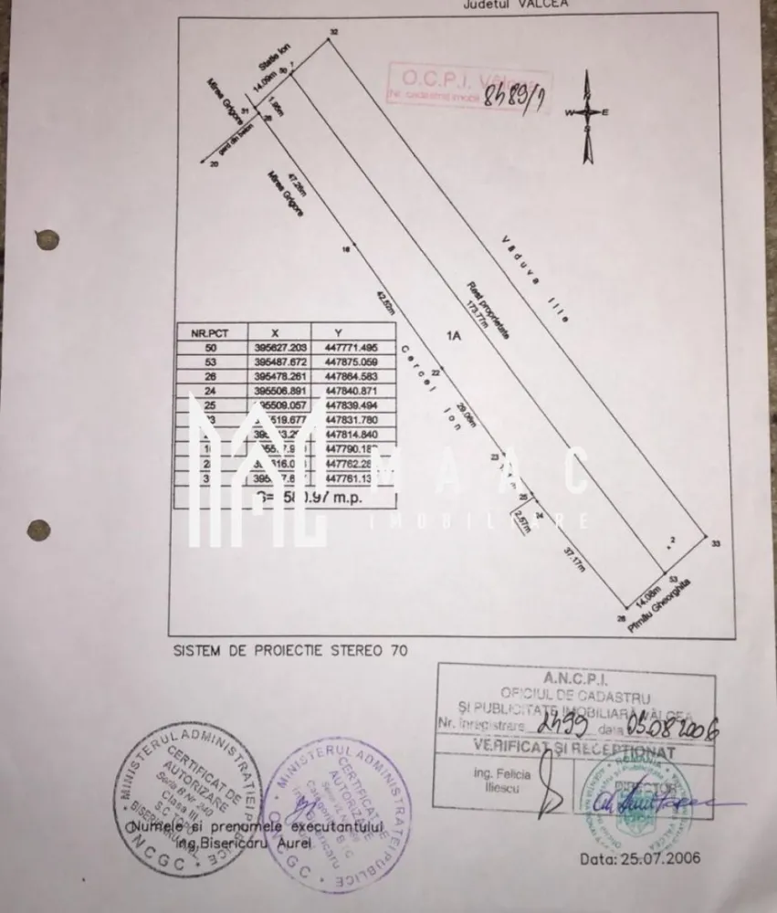 Teren extravilan 2581 mp | Râureni, Râmnicu Vâlcea | utilități la limită - Teren extravilan agricol cu suprafața de 2.580,97 mp, situat pe Strada Râureni, în zona Râureni din Râmnicu Vâlcea, pentru cei care caută teren cu acces facil către oraș.

Detalii proprietate:
• Suprafață teren: 2.580,97 mp
• Tip teren: agricol, extravilan
• Localizare: Strada Râureni, Râmnicu Vâlcea
• Utilități disponibile la limita proprietății: apă, gaz și curent electric
• Proprietatea este disponibilă pentru vânzare

Proprietatea beneficiază de acces facil către oraș și către principalele artere de circulație. Amplasarea în zona Râureni oferă poziționare clară într-un punct ușor de identificat din Râmnicu Vâlcea.

Pentru informații suplimentare și programarea unei vizionări, contactați echipa MAAC Imobiliare. Cod anunț CP3189838.