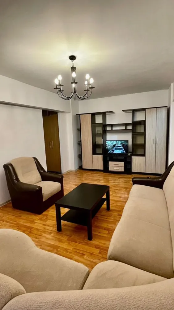 Apartament 3 camere Zona Gorjului
