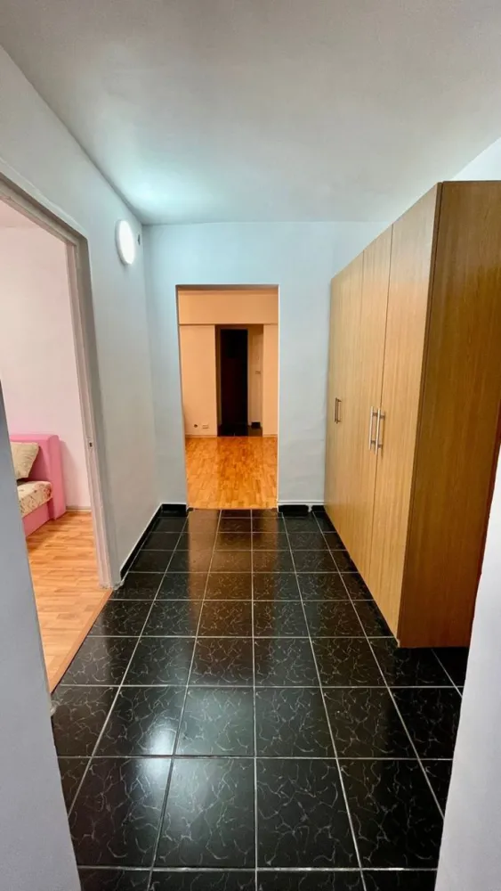 Apartament 3 camere Zona Gorjului