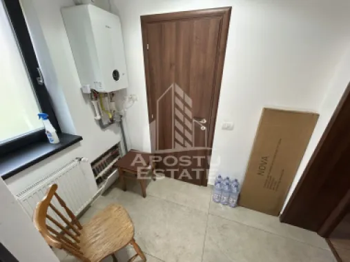 Casa pretabila birouri, 3 camere, Zona Cetatii Balta Verde