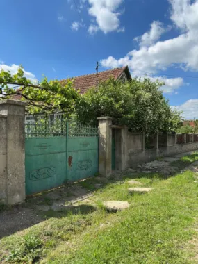 De vânzare | Casă tradițională la sat + teren 1.500 mp. Sat Săbolciu