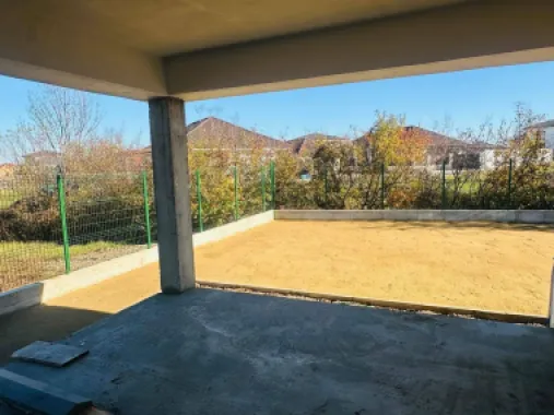 Casa noua, 4 camere,semifinisata, zona Grigorescu- 243.000 euro neg