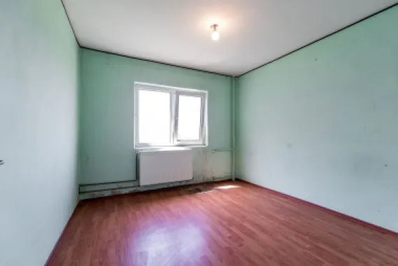 Apartament 3 camere în Vlaicu (zona Agora Mall) – etaj 2/4