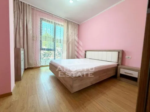 Apartament 2 camere de vanzare, loc de parcare, Timisoara, judet Timis