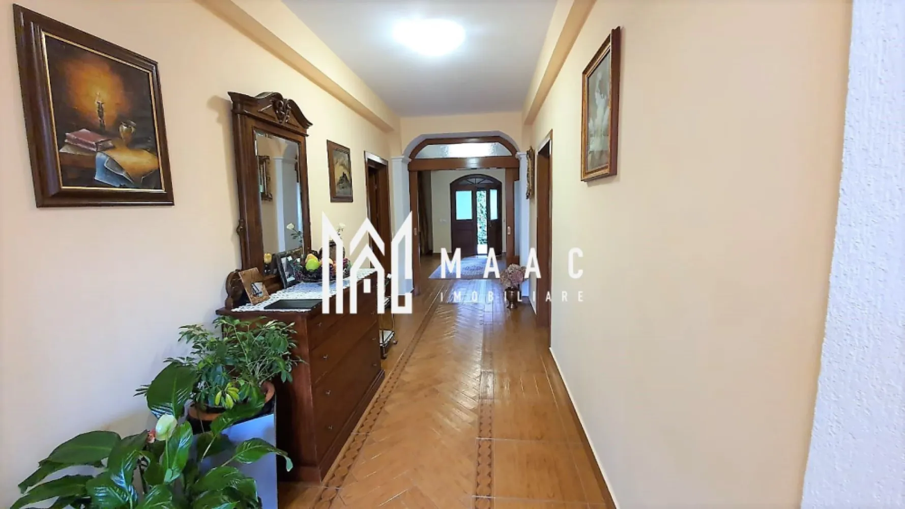 Casă în zona ultra centrală | D+P+M | 310 mp utili | Teren 469 mp