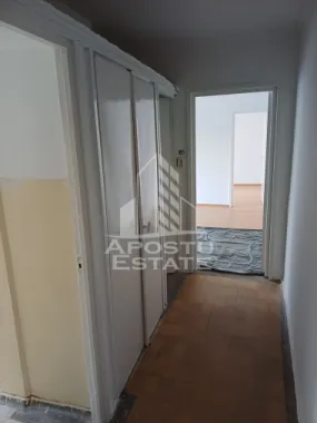 Apartament cu 2 camere de vanzare, zona Dacia, Timisoara