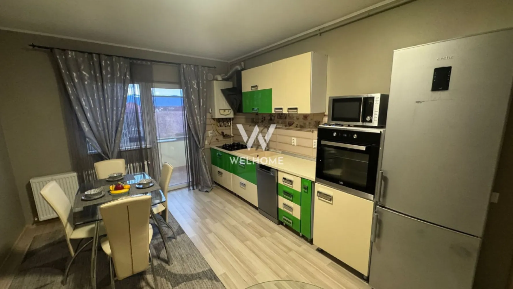 Apartament 3 camere de vânzare – Șelimbăr, str. Pictor Brana - Vă propunem spre vânzare un apartament modern cu 3 camere, situat în Șelimbăr, pe strada Pictor Brana, într-o zonă liniștită și bine conectată la oraș. Apartamentul are o suprafață utilă de 53 mp, la care se adaugă un balcon generos de 11 mp, fiind amplasat la etajul 2 al imobilului. Se vinde complet mobilat și utilat, exact ca în fotografii – ideal pentru mutare imediată sau investiție. Compartimentare practică: living open space cu bucătărie, 2 dormitoare, baie, balcon spațios. Locuința beneficiază de loc de parcare inclus, un avantaj important în zonă. Preț: 119.900 euro cash/credit Pentru mai multe detalii sau pentru programarea unei vizionări, nu ezitați să mă contactați. }}