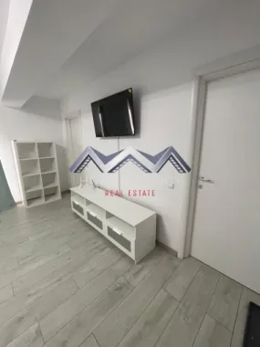 Garsonieră cu bucătărie închisă | include parcare