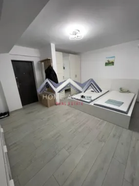 Garsonieră cu bucătărie închisă | include parcare