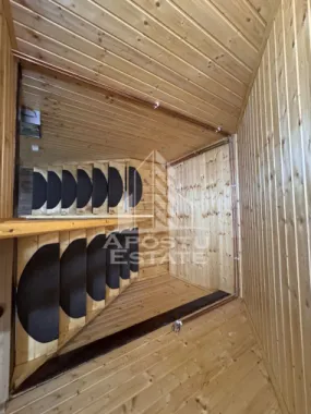 Casa din lemn, zona muntoasa, cu rau, la cheie, Ribita, Hunedoara