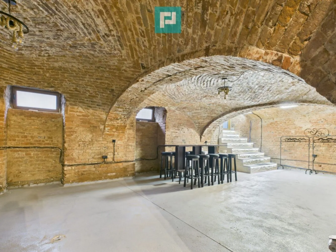 Eleganță subterană - pivniță exclusivistă Arad