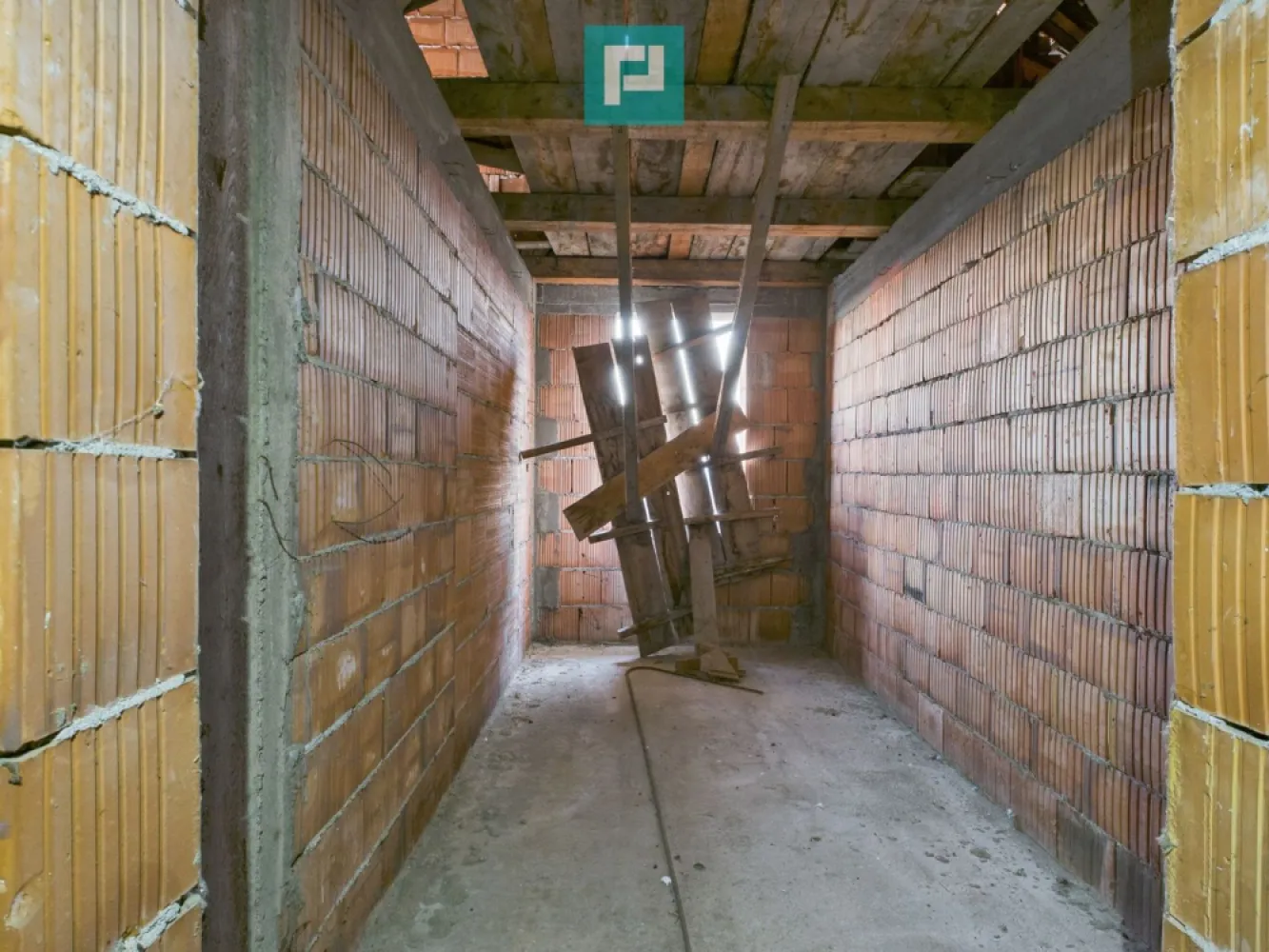 Proprietate impresionantă între Curtici și Macea