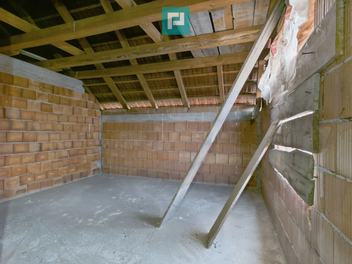 Proprietate impresionantă între Curtici și Macea