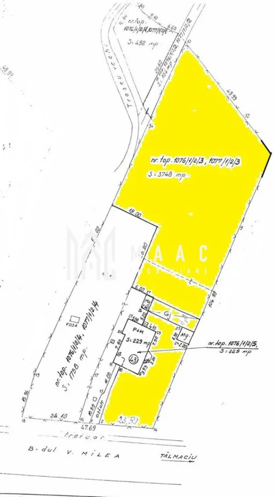 Teren intravilan 3500 mp | Vasile Aaron, Sibiu | construcții, acces direct - Teren intravilan de 3500 mp, categoria construcții, situat în zona Vasile Aaron din Sibiu, cu acces direct din Bulevardul General Vasile Milea, disponibil la vânzare.

Detalii proprietate:
• Suprafață teren: 3500 mp
• Clasificare: intravilan
• Categorie teren: construcții
• Localizare: zona Vasile Aaron, municipiul Sibiu
• Acces direct din Bulevardul General Vasile Milea
• Tranzacție: vânzare

Proprietatea este amplasată în zona Vasile Aaron, pe Bulevardul General Vasile Milea, în municipiul Sibiu. În datele disponibile pentru acest anunț nu sunt menționate alte detalii de amplasare sau caracteristici suplimentare ale terenului.

Pentru detalii suplimentare și programarea unei vizionări, contactați echipa MAAC Imobiliare și menționați Cod anunț CP3115354.