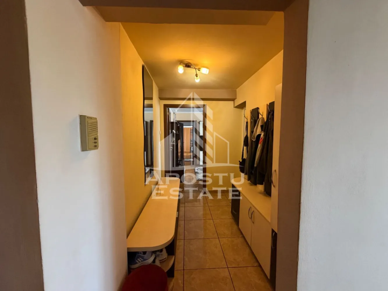 Apartament cu 3 camere de vânzare , Zona Dacia , Timisoara