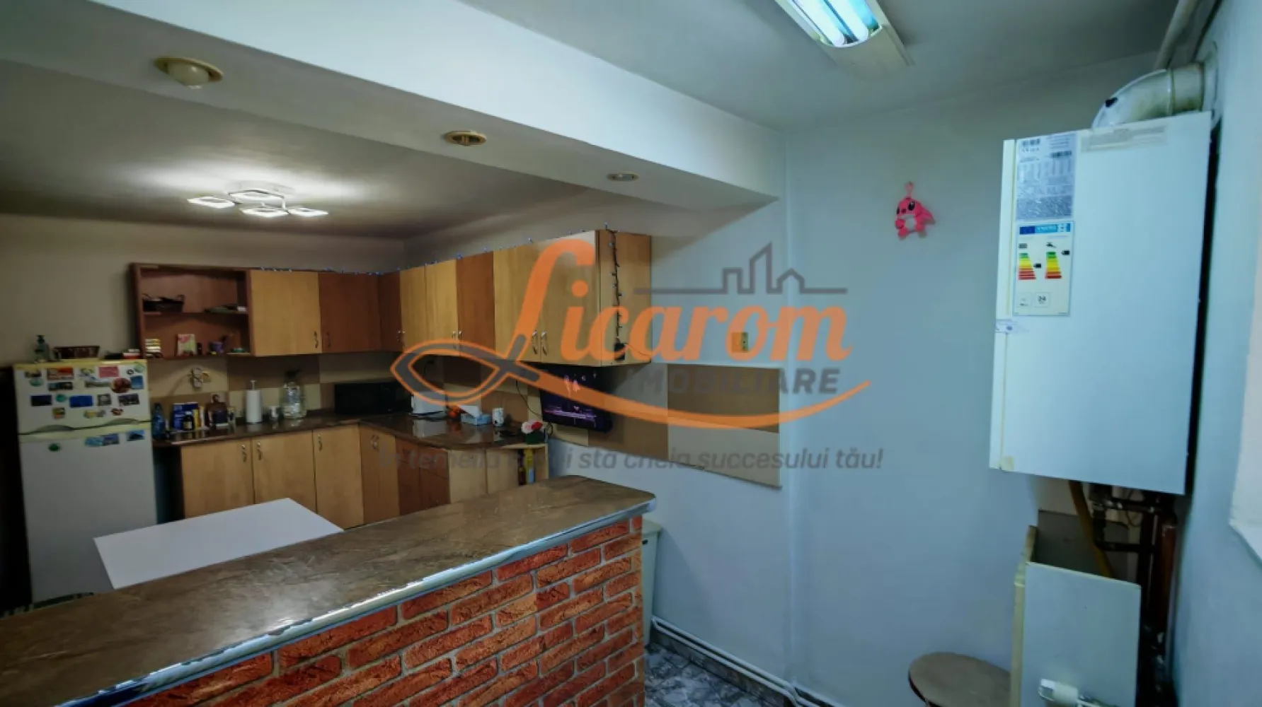 Corp de casa 4 camere zona Nicopole,curte comuna cu 1 familie.