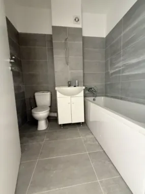 Garsoniera cartier Militari Residence - mutare imediata!!