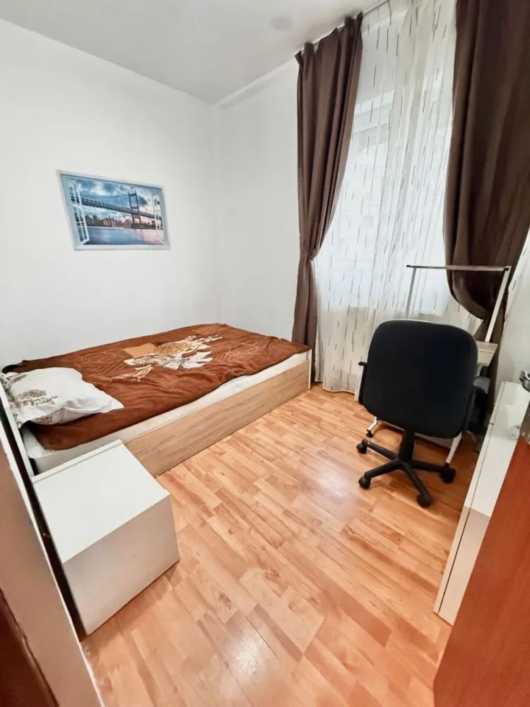 Apartament 3 camere Zona Gorjului