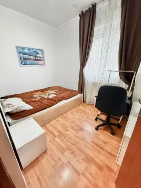 Apartament 3 camere Zona Gorjului