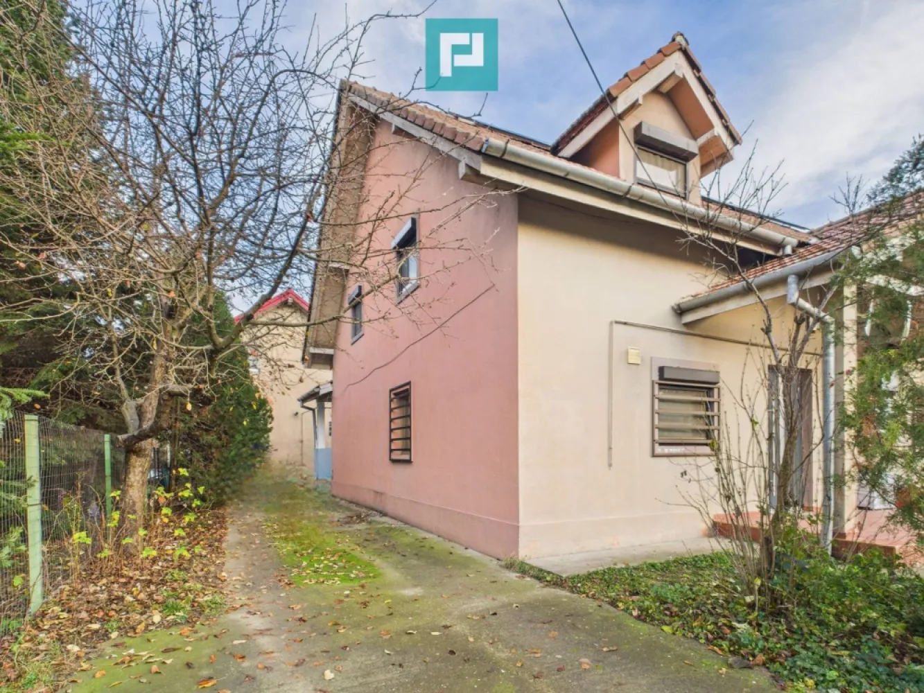 Două locuințe individuale pe 512 mp – in GIROC